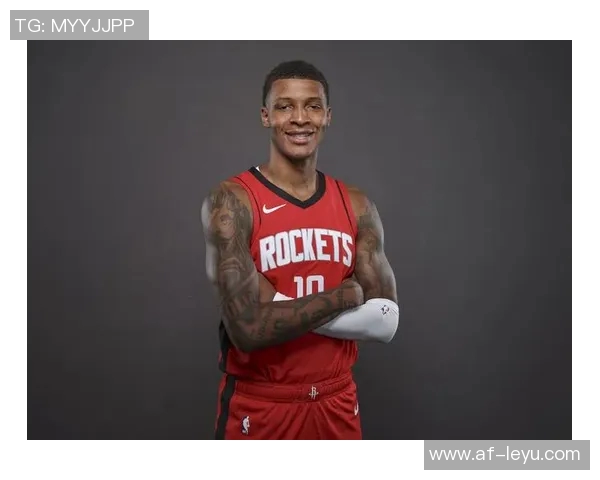 小贾巴里史密斯高效表现如杜兰特8投6中砍下16分三分球命中率极佳